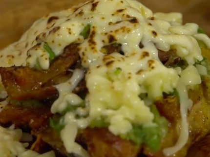 Hits Banget, Resep Ayam Geprek Cabe Ijo Mozarella