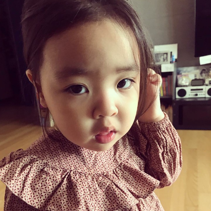 <p>Kenalan yuk dengan si imut Lani, anak aktris Korea Selatan, Lee Yoon-ji. (Foto: Instagram/dancingmulgogi)</p>