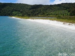 5 Bentangan Alam Indah yang Tak Terdampak Corona di Indonesia