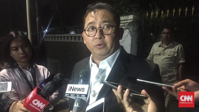 Harimau Jokowi menjadikan Fadli Zon sebagai 'terkaman' pertama, yakni melaporkannya ke polisi terkait video plesetan 'Potong Bebek Angsa PKI'.