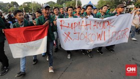 Demo Massa Pro-Kontra Jokowi di Medan Ricuh, 6 Orang Terluka