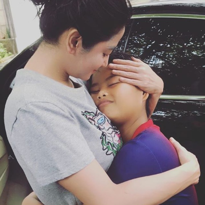 <p>Sehat dan bahagia selalu ya, Dewi Perssik dan Gabriel. (Foto: Instagram @dewiperssikreal)</p>