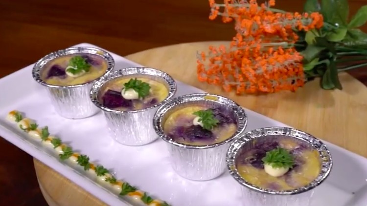 Resep Schotel Ubi Ungu, Penuh Serat Berwarna Menggoda Biasanya schotel memakai bahan dasar makaroni. Tapi ada yang beda nih, schotel dengan bahan dasar ubi ungu.