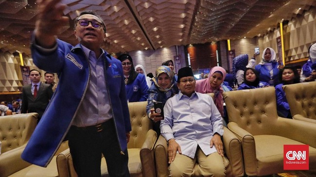 Prabowo Subianto mengaku mendapat ilmu dari Ketua Umum PAN Zulkifli Hasan untuk menurunkan Basuki Tjahaja Purnama alias Ahok saat menjabat gubernur DKI.