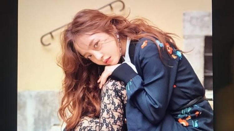 Berita mengejutkan datang dari penyanyi K-Pop Goo Hara yang meninggal dunia hingga kabar perselingkuhan Nella Kharisma.