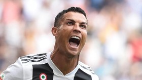 Ronaldo Dua Gol, Juventus Taklukkan Sassuolo