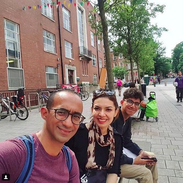 <p>Kompak dan harmonis selalu ya Najwa Shihab dan keluarga! (foto: Instagram @najwashihab)<br /><br /></p>