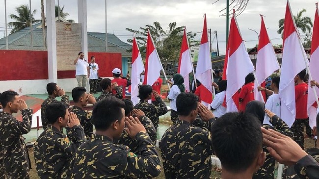 Gerakan Pemuda Ansor menggelar Kirab Satu Negeri dengan mengerahkan 1.945 peserta untuk mengawal konsensus kebangsaan Indonesia.