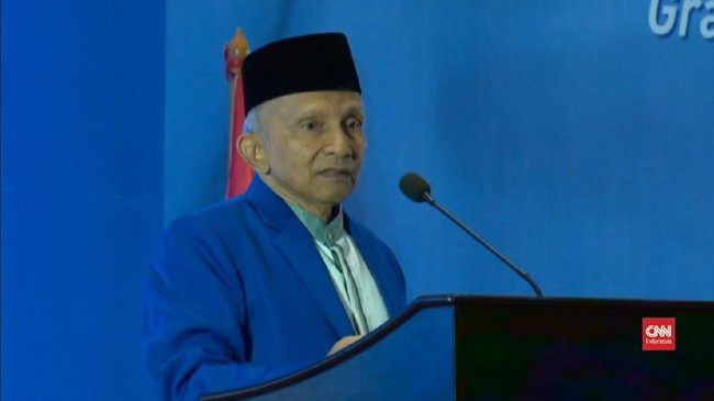 Polda Metro Jaya akan tetap memeriksa Ketua Dewan Kehormatan Partai Amanat Nasional Amien Rais, sebagai saksi kasus penyebaran kabar bohong Ratna Sarumpaet.