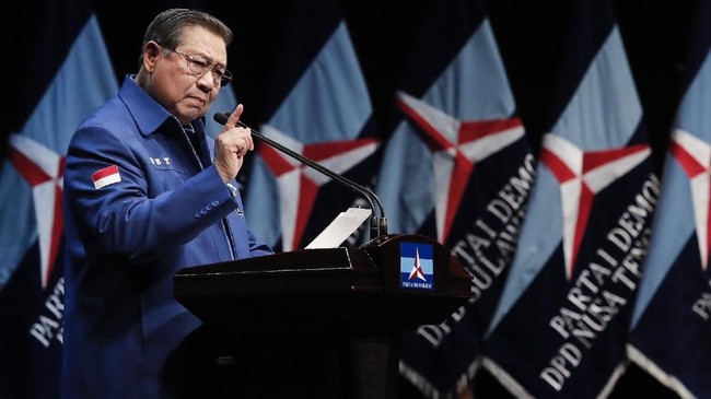 Susilo Bambang Yudhoyono meminta Gubernur Aceh Nova Iriansyah kembali mengingatkan Jakarta untuk mempercepat pembangunan di provinsi berjuluk Tanah Rencong itu.