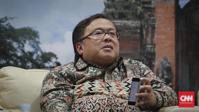 Menteri PPN/Bappenas Bambang PS Brodjonegoro mengusulkan pemberlakuan tarif khusus angkutan logistik di jalan tol.