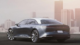 img-title Pabrik Mobil Listrik Lucid Group Inc PHK 1.300 Karyawan