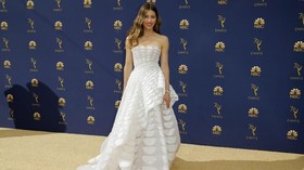 FOTO: Tampilan Selebriti Terbaik dalam Emmy Awards 2018