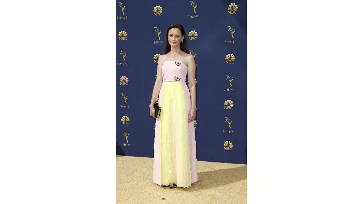 FOTO: Tampilan Selebriti Teraneh dalam Emmy Awards 2018