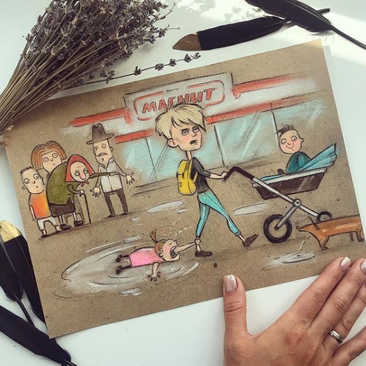 <p>Si kakak tantrum, yang lain hanya sibuk melihat. (Foto: Instagram @mary_chemi)</p>