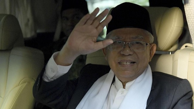 Ma'ruf Amin akan mengajak MUI di daerah untuk mendiskusikan soal vaksin MR. MUI Pusat sendiri telah mengeluarkan fatwa yang membolehkan pemberian vaksin itu.