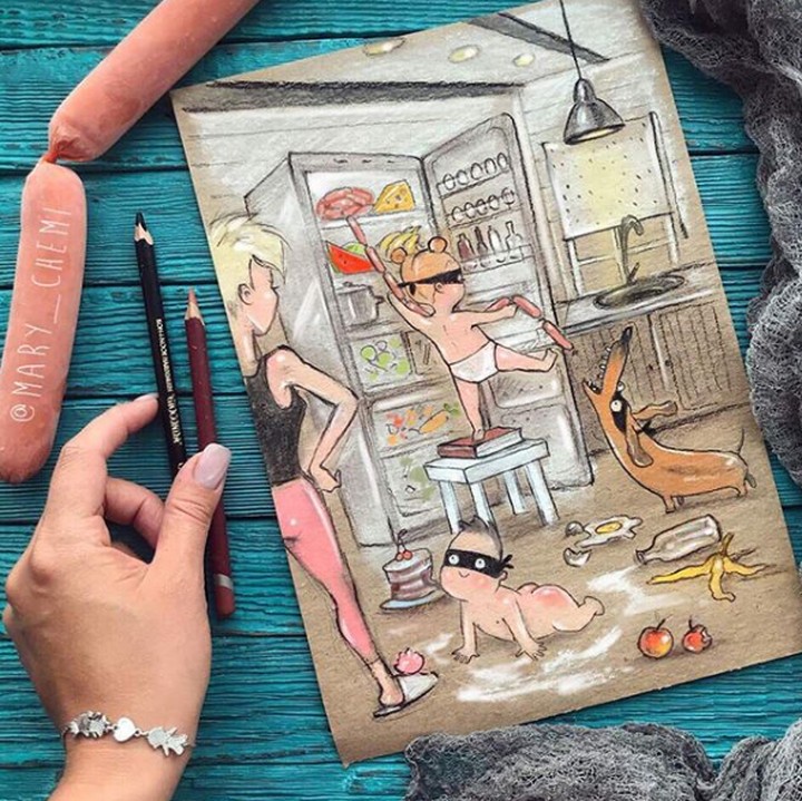 <p>Saat kakak beradik tertangkap basah mengacak isi kulkas, hi-hi-hi. (Foto: Instagram @mary_chemi)</p>