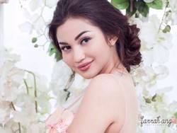 Heboh Foto KTP Ariel Tatum Cantik Banget, Netizen Heran