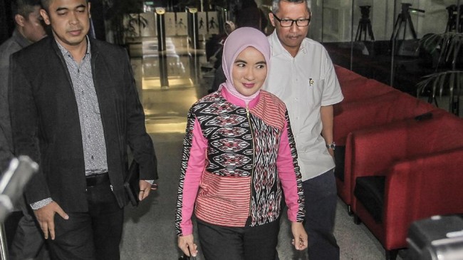 Dirut Pertamina Nicke Widyawati mengungkap harga avtur dalam negeri sudah kompetitif bagi pasar domestik.