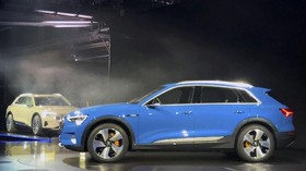 Peluncuran SUV Listrik Audi Bermasalah