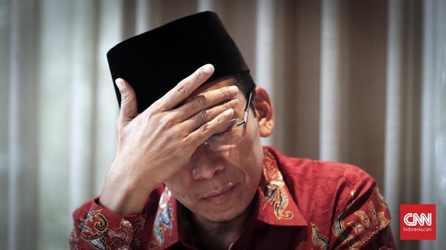 Muhammad Zainul Majdi atau Tuan Guru Bajang merespons ucapan ceplas-ceplos Prabowo dengan mengatakan bahwa bersikap tegas bisa dilakukan dengan cara santun.