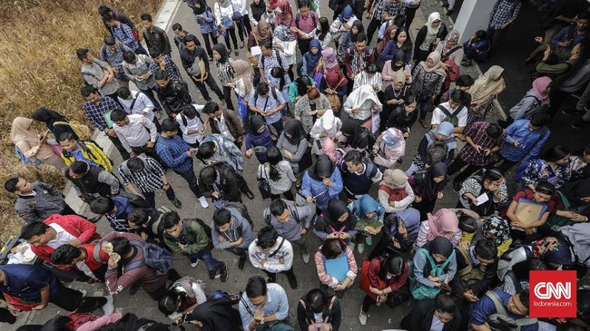 BPJS Watch mengkritik rencana program Jaminan Kehilangan Pekerjaan (JKP) yang diatur di Omnibus Law Cipta Kerja.