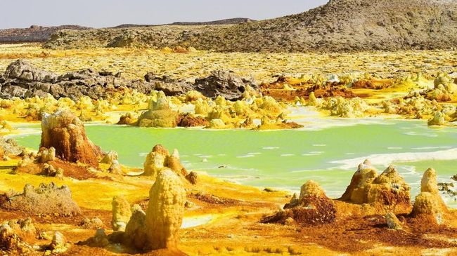 Perbatasan antara Ethiopia dan Eritrea akhirnya kembali dibuka setelah 20 tahun tertutup untuk dikunjungi.