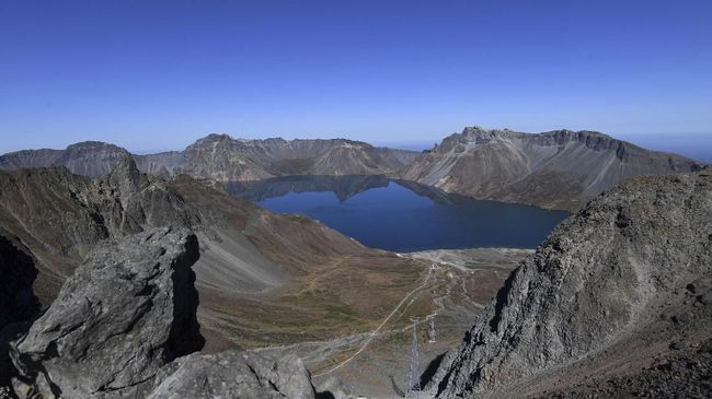 Penelusuran leluhur lewat tes DNA dan menunggangi kendaraan listrik juga akan menjadi tren wisata tahun depan