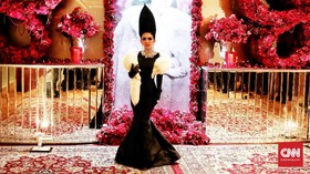 Dolar Naik, Tiket Rp25 Juta di Konser Syahrini Tetap Sold Out