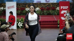 FOTO: Gaya Milenial 'Partai Banteng'