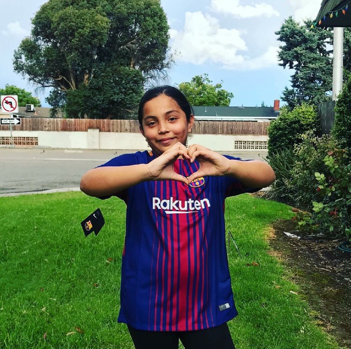 <p>Tanda cinta dari si kecil yang ngefans berat pada klub yang akrab disebut Barca. (Foto: Instagram/gabysoccerlife)</p>