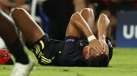 FOTO: Tangis Ronaldo Usai Kartu Merah di Valencia vs Juventus