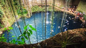 6 Destinasi Berenang di Alam Liar Paling Menantang