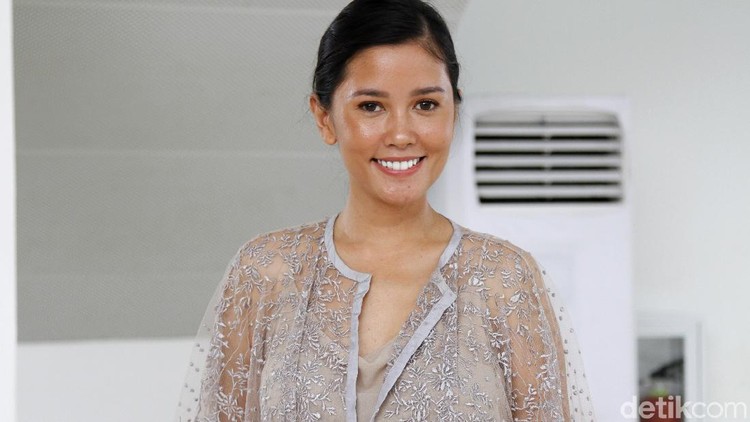 Artis di fashion show sapto djojokartiko