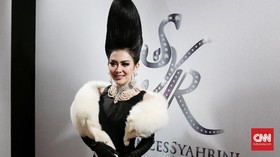FOTO: Gaya-gaya 'Cetar' Syahrini
