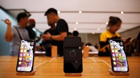 Melihat 'Jeroan' iPhone XS