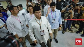 Lagu 2019 Ganti Presiden Iringi Prabowo Tinggalkan KPU