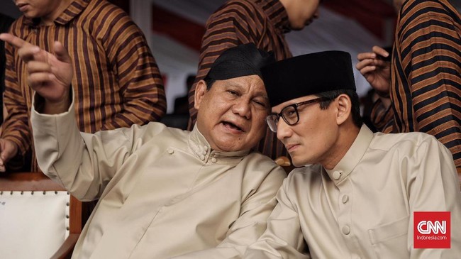 Tim pemenangan Prabowo Subianto-Sandiaga Uno menampik tudingan pengusaha hitam dan menguasai tanah masyarakat.