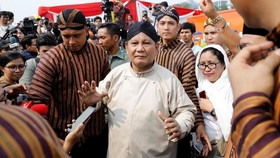 Tradisi Militer Jadi Alasan Prabowo Sering Ikut Berjoget