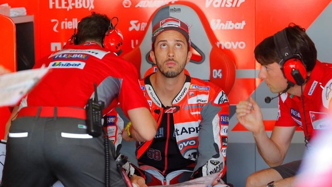 Pebalap Ducati Andrea Dovizioso menjadi pebalap tercepat pada sesi FP3 MotoGP Thailand 2018, sementara Marc Marquez terjatuh dan gagal menembus fase Q2.