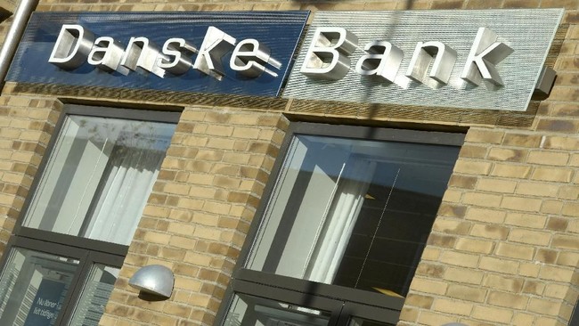 Lembaga keuangan terbesar Denmark, Danske Bank, mencium transaksi mencurigakan pencucian uang di kantor cabangnya di Estonia.