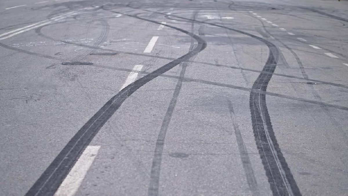 Polisi Usut Viral Mobil Ngedrift di Jalanan Pondok Indah Jaksel