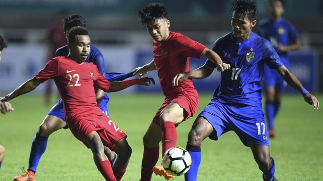 Timnas Indonesia U-19 akan menghadapi China dalam laga PSSI Anniversary Cup. Berikut jadwal siaran langsung laga tersebut.