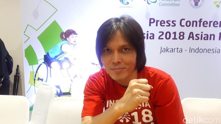 Cara Once Mekel Tanamkan Semangat Pantang Menyerah ke Anak Masing-masing orang tua punya cara menanamkan semangat pantang penyerah pada si kecil. Begitu juga penyanyi Once Mekel.