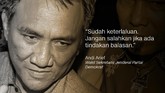 FOTO: Kata Mereka soal Aksi Walkout SBY SBY memilih walkout saat deklarasi kampanye damai oleh KPU di Monas, Minggu (23/9) karena merasa diprovokasi oleh pendukung Jokowi.