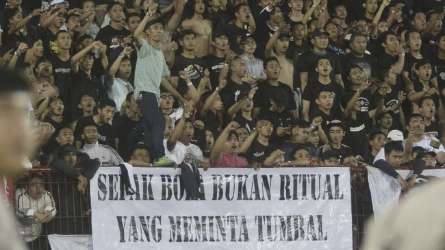 Komisi Disiplin PSSI berjanji bakal mengumumkan sanksi terkait kasus pengeroyokan Haringga Sirla pada pekan depan.