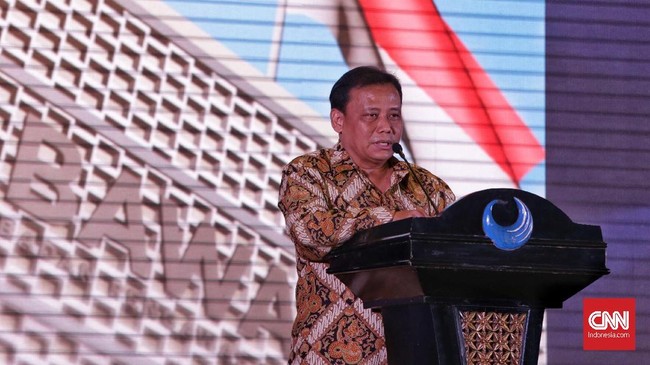 Ketua Bawaslu Abhan menegaskan personel Aparatur Sipil Negara (ASN), TNI dan Polri tidak boleh berkampanye secara aktif tanpa melepas atribut kelembagaan.