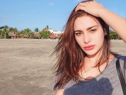 Jangan Genit! Nora Alexandra Cemburu Lihat Netter Beri Emoji Hati ke Jerinx