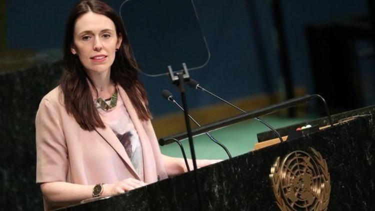 Perdana Menteri Jacinda Ardern, Bunda Baru Penuh Empati PM Selandia Baru Jacinda Ardern menarik perhatian dunia karena empatinya kepada keluarga korban penembakan di Christchurch.
