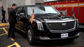 Generasi Baru 'The Beast' Pengawal Donald Trump Unjuk Diri